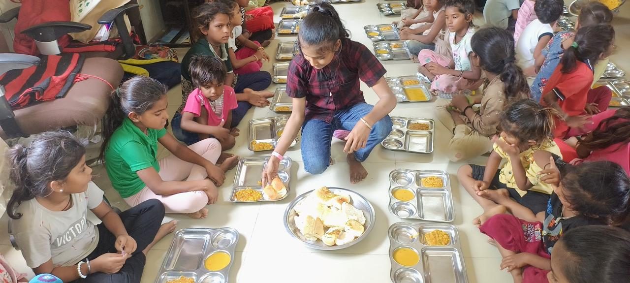 Children share a nutritious meal